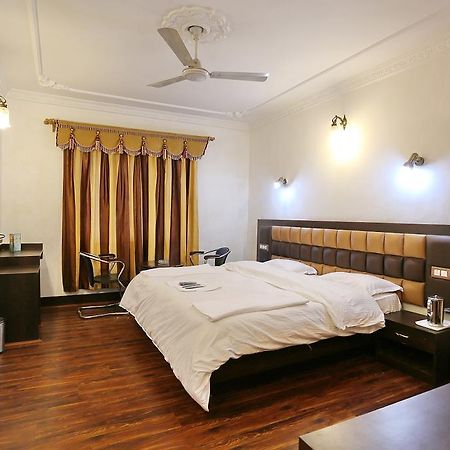 Hotel Ibni Kabeer Srīnagar 외부 사진