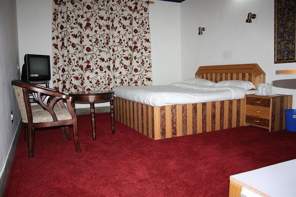 Hotel Ibni Kabeer Srīnagar 외부 사진