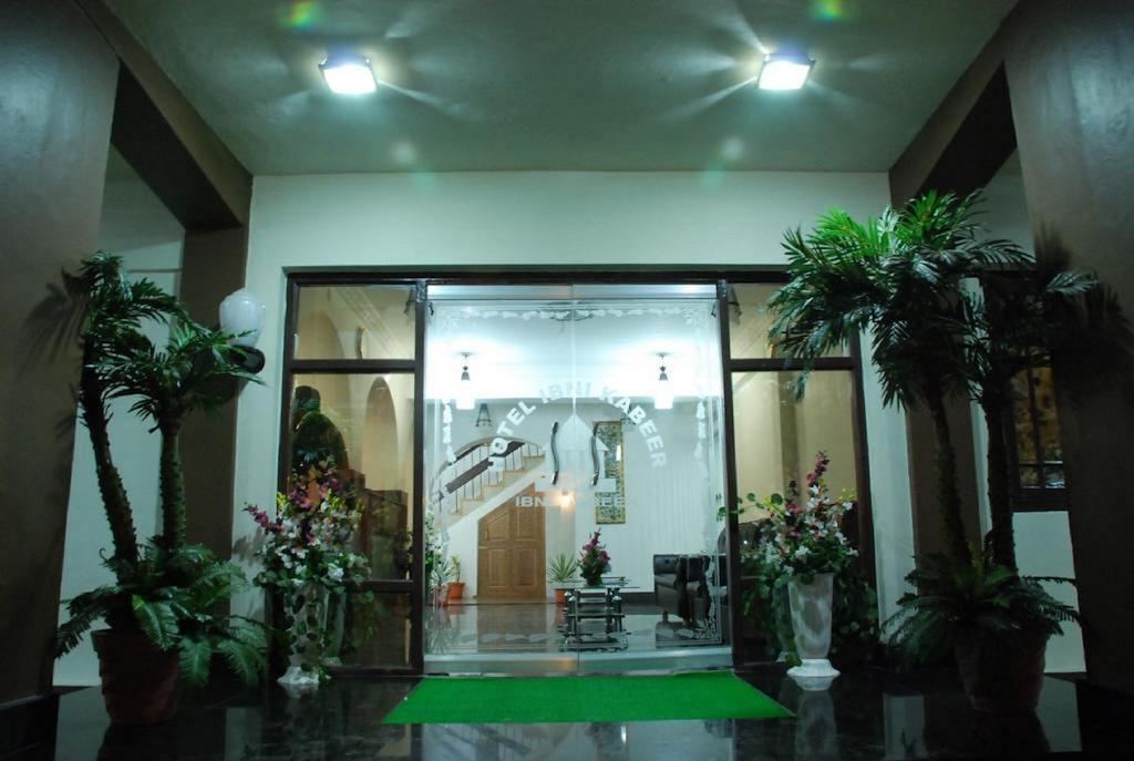 Hotel Ibni Kabeer Srīnagar 외부 사진